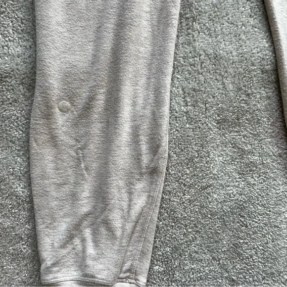 LULULEMON Warm Down High Rise Jogger Size 4 Soft Cozy Trendy Stylish Athletic - Picture 4 of 9